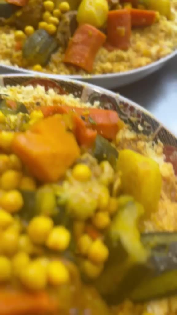 Couscous maison préparé par le traiteur du Comptoir des Délices